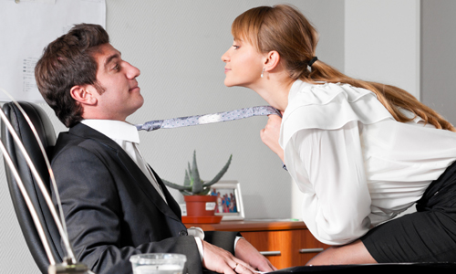 10 Ways To Handle Male Chauvinist Pigs At Your Workplace