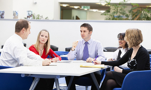 How To Communicate Effectively During A Discussion?