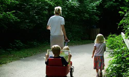 Are You A Working Mom With Two Kids? Know How To Improve Your Quality of life