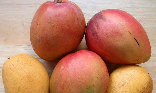 Top 6 Benefits of Eating Mangoes