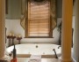 How to Select An Apt Bathroom Theme Décor?