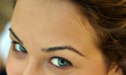 5 Tips on How to Shape Your Eyebrows