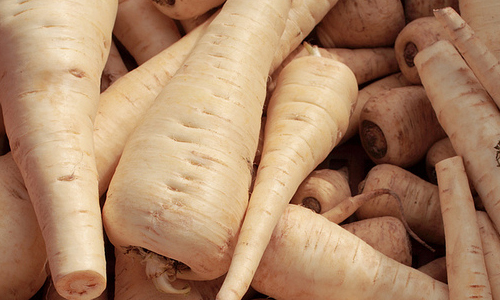 8 Health Benefits of Consuming Parsnip