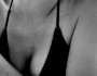 8 Advantages of Having Small Breasts