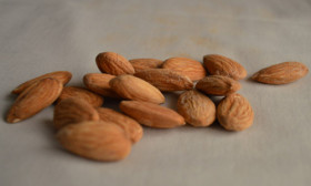 5 Health Benefits of Almond Milk