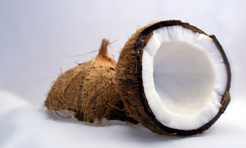 7 Surprising Uses for Coconut Oil