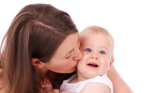 7 Little Things Every Child Expects from a Mother