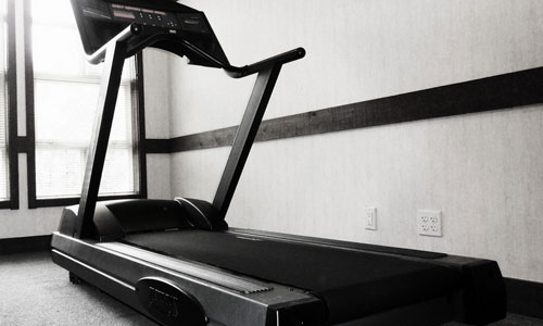 6 Tips to Make Walking on the Treadmill More Fun