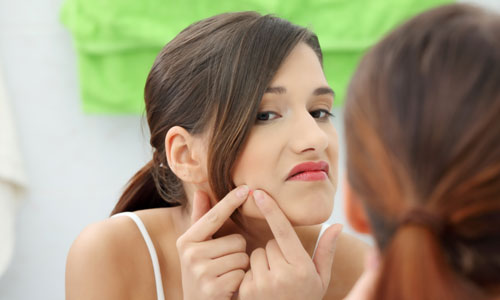 7 Tips for Sensitive Skin With Acne