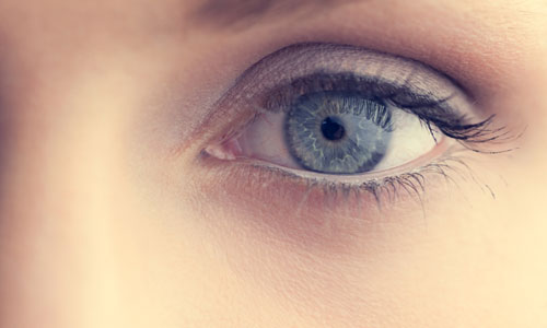 6 Tips on How to Make Your Eyelashes Grow