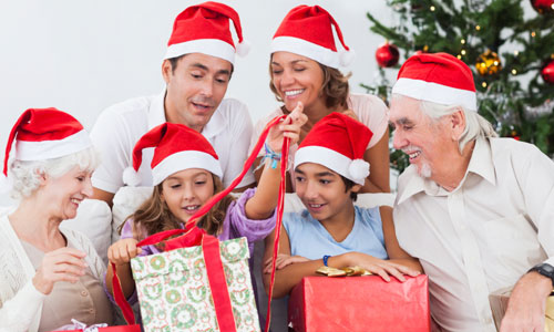 5 Christmas Gift Ideas for Entire Family 