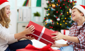 Christmas-gift-ideas-for-older-sister