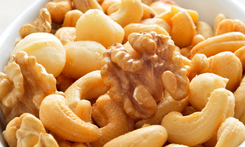 5 Ways Nuts Help Your Family Remain Healthier