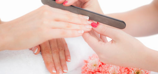 ways-to-take-care-of-splitting-nails