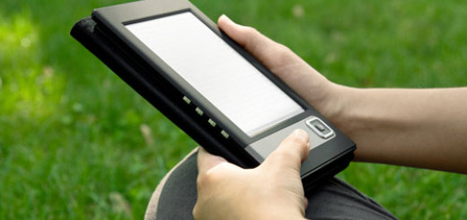7 Reasons Why Using the Kindle is Better than Paper Books
