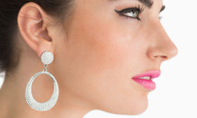 6 Accessories Which Women can’t Do Without