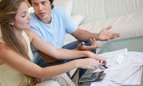 5 Reasons You Should not Depend on Your Husband for Money Management