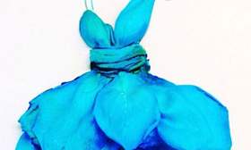 Gorgeous Dress Designs Made Out of Flower Petals! Amazing Creativity!