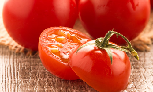 10 Beauty Benefits of Tomatoes