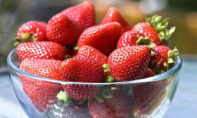 7 Beauty Benefits of Strawberries