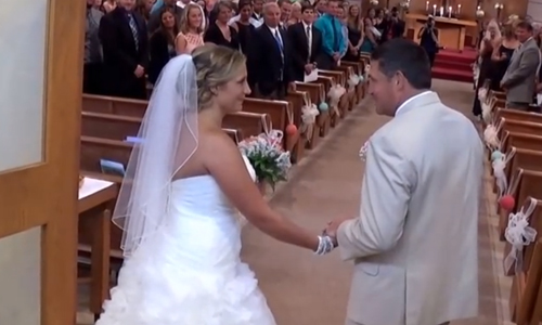  A Father Sings To His Daughter On Her Wedding