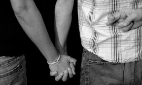 A Self-Help Quiz To Find Out Signs Of An Abusive Boyfriend