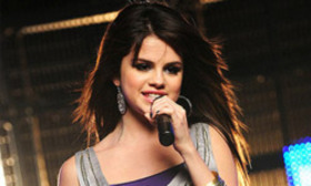 Top 5 Celebrity Dream Girls