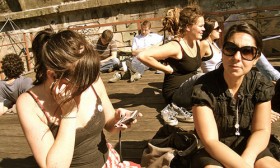 How to Tell Your Best Friend that She is Dating a Jerk?