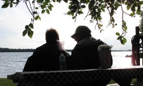 6 Tips to Deal with a Big Age Gap in a Relationship