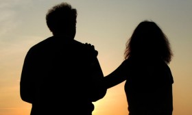 5 Tips on How to Console a Man