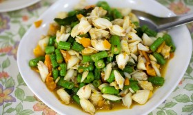 7 Healthy Salad Dressings
