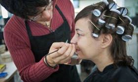 Makeup Tricks To Make Your Nose Look Smaller