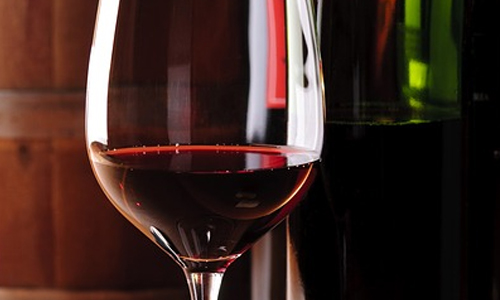 Champagne/Red Wine