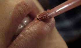 How to Make Lip Gloss at Home?