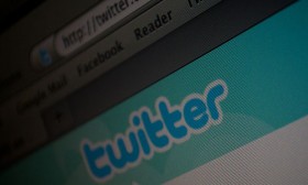7 Signs You Are Obsessed With Twitter