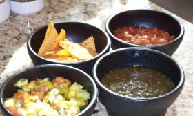 10 Easy Steps for Preparing Homemade Salsa Dip