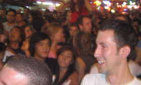 5 Tips to Get a Guy to Notice You at a Party