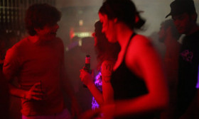 5 Ways to Deal with Your Boyfriend Flirting with Your Best Friend