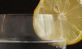 8 Benefits of Drinking Warm Water With Lemon
