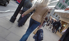 6 Ways to Resist the Urge to Splurge