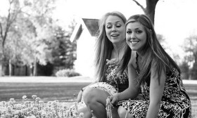 6 Signs Your Best Friend is in a Relationship