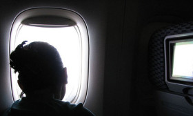 8 Things to Do to Pass Time in an Airplane