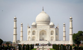 6 Incredible Things People have Done in the Name of Love