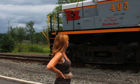 6 Signs Your Long Distance Relationship is Doomed