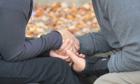 6 Ways to Know If He is Flirting or Just Being Friendly