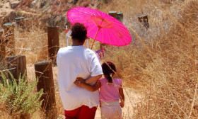 8 Tips to Deal with Possessive Parents
