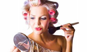 7 Signs You Wear too Much Makeup Everyday