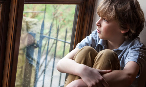 5 Symptoms of Separation Anxiety in Children