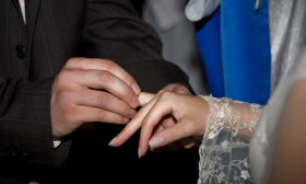 7 Gifts You Must have on Your Wedding Registry List