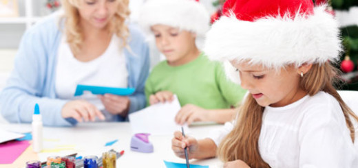 tips-to-make-Christmas-cards-more-creative-this-season